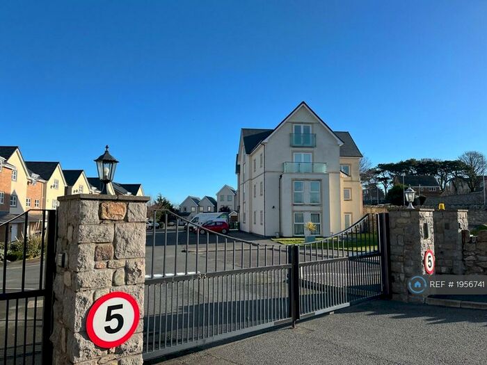 1 Bedroom Flat To Rent In Old Colwyn, Old Colwyn, LL29