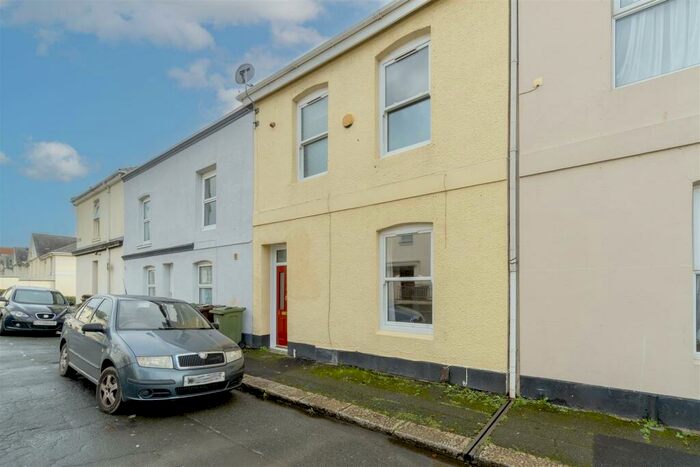 2 Bedroom House To Rent In Francis Street, Stonehouse, Plymouth, PL1