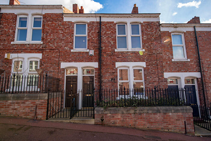 3 Bedroom Flat To Rent In Hyde Park Street, Bensham, Gateshead, NE8