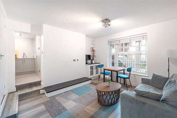 2 Bedroom Flat For Sale In Ebury Bridge Road, London, SW1W