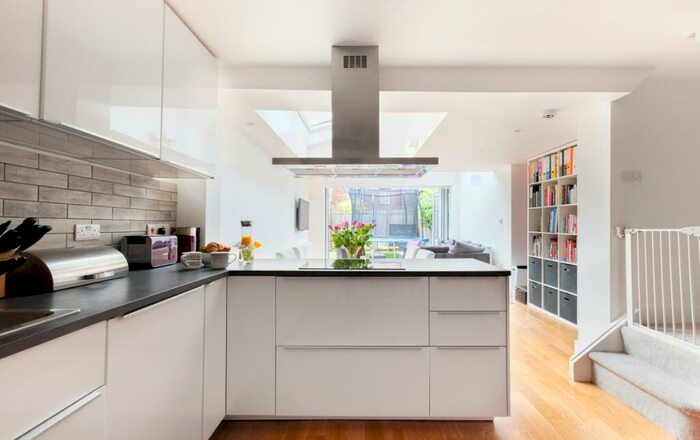 4 Bedroom House To Rent In Mount Street Oxford, OX2