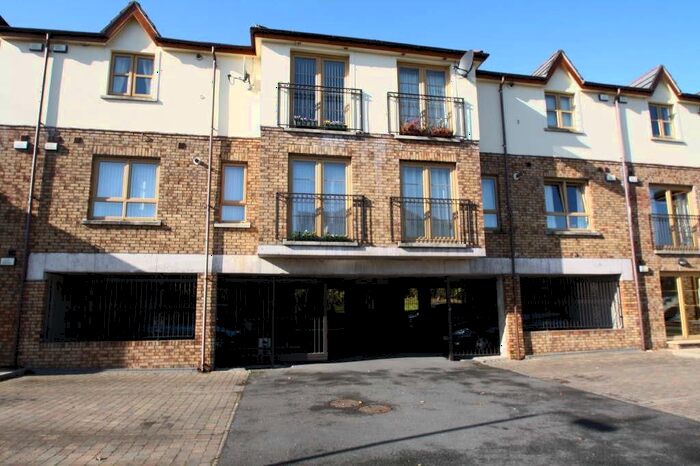 2 Bedroom Flat To Rent In Woodrow Gardens, Saintfield, Ballynahinch, BT24