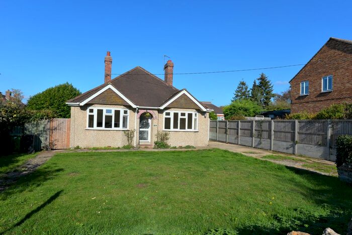 3 Bedroom Detached Bungalow To Rent In Oxford Road, Cumnor, OX2