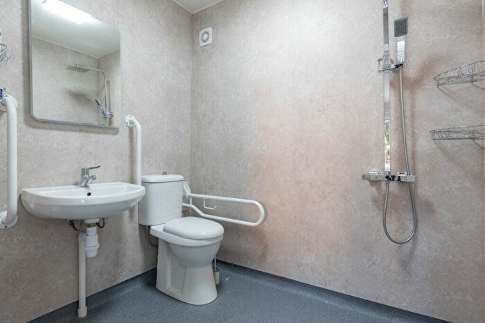 2 Bedroom Apartment For Sale In The Pines, Millholm Road, Cathcart, G44