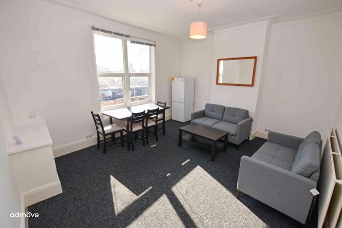 3 Bedroom Flat To Rent In Manchester Road, Chorlton, Manchester, Greater Manchester, M21