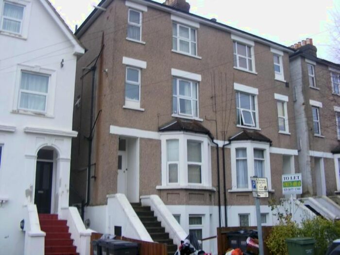 1 Bedroom Flat To Rent In Clyde Road, Addiscombe, Croydon, CR0