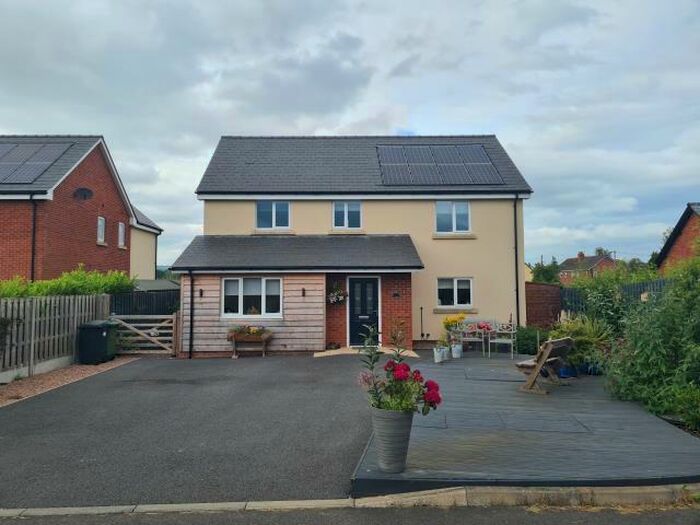 4 Bedroom Detached House For Sale In Winforton, Hereford, HR3