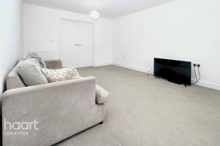 4 Bedroom Detached House For Sale In Stafford Way, Market Harborough, LE16