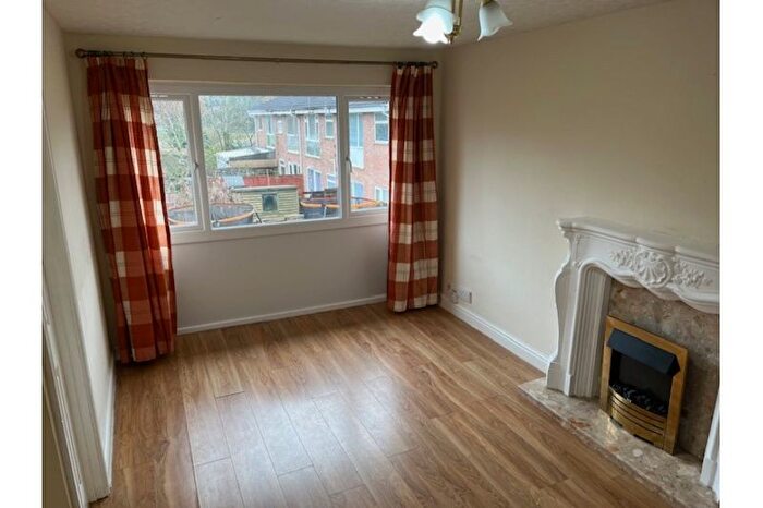 1 Bedroom Maisonette To Rent In Dornie Drive, Kings Norton, Birmingham, B38