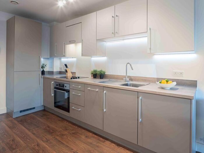 Apartment To Rent In Momento Barking, Barking Wharf Square Barking, IG11
