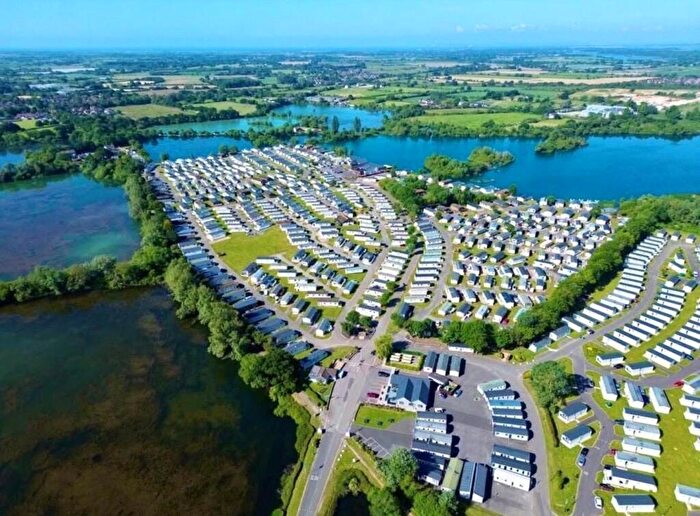 2 Bedroom House For Sale In Lakeside Holiday Park, Vinnetrow Road, Chichester, PO20