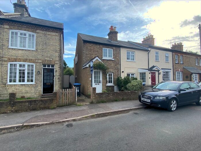 2 Bedroom Cottage To Rent In Thornton Road, Potters Bar, EN6