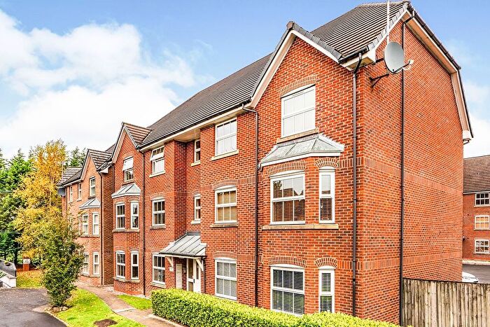 2 Bedroom Flat To Rent In Sunningdale Court, Little Lever, Bolton, BL3