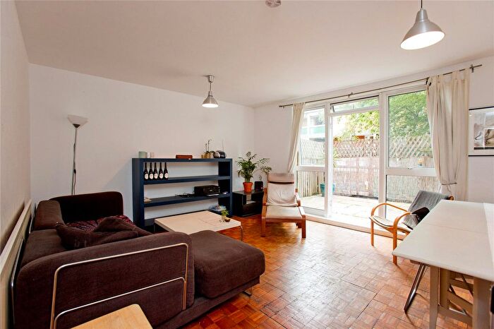 3 Bedroom Flat For Sale In Camden Street, Camden, London, NW1