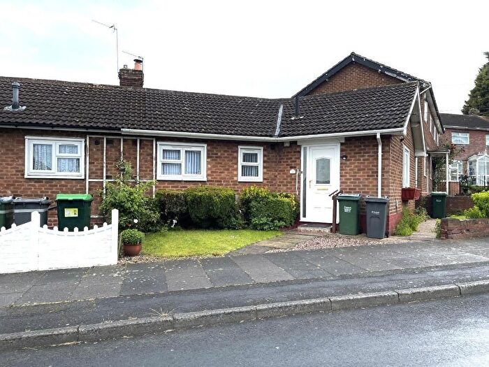 2 Bedroom Semi-Detached Bungalow To Rent In Schofield Avenue, West Bromwich, B71