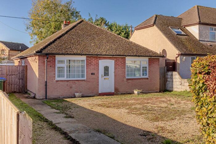 3 Bedroom Bungalow For Sale In Banbury Road, Kidlington, OX5