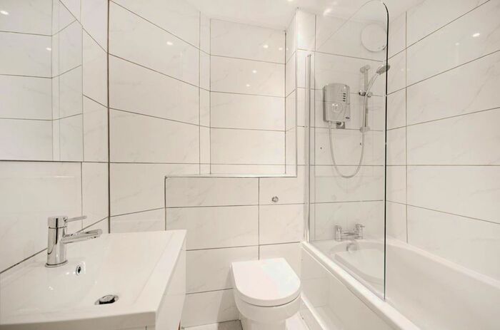 1 Bedroom Flat To Rent In Horton Road, London Fields, London, E8