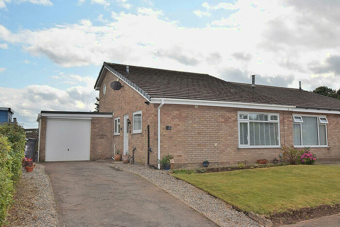3 Bedroom Semi-Detached Bungalow For Sale In Springfield, Skeeby, DL10