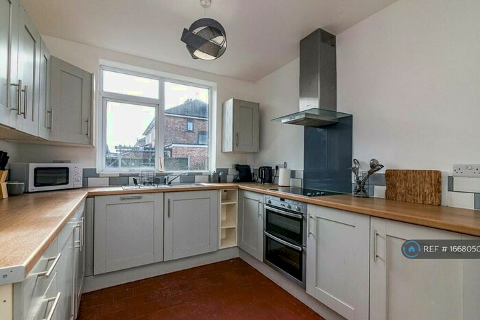 3 Bedroom Semi-Detached House To Rent In Emerys Road, Gedling, Nottingham, NG4