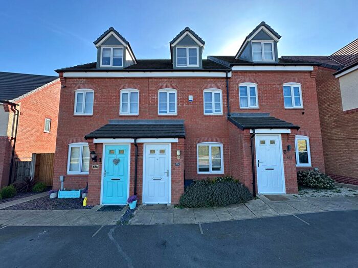 3 Bedroom Terraced House To Rent In Lillingstone Avenue, Tamworth, B79