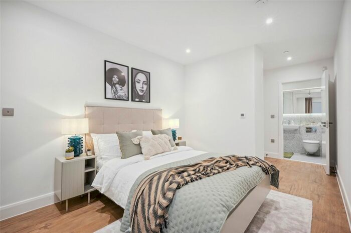 2 Bedroom Flat To Rent In Uncle Colindale, Aeriel Square, London, NW9