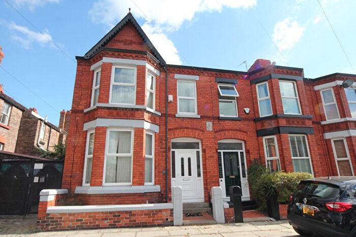 3 Bedroom End Of Terrace House To Rent In Cassville Road, Mossley Hill, Liverpool, Merseyside, L18