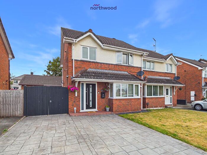 3 Bedroom Semi Detached House For Sale In Oakhurst, Wrexham, LL13