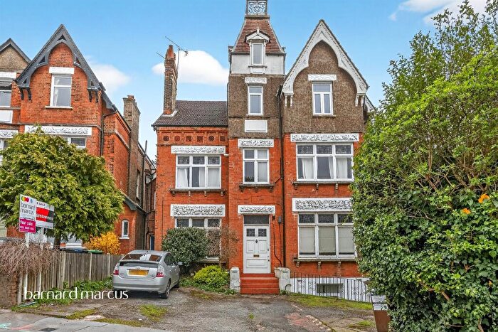 1 Bedroom Flat For Sale In Birdhurst Rise, South Croydon, CR2