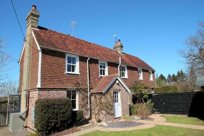 4 Bedroom Semi-Detached House To Rent In Colliers Green, Cranbrook, Kent, TN17