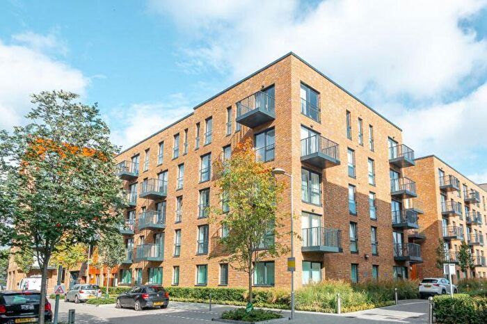 2 Bedroom Apartment To Rent In Ashton Reach, London, SE16