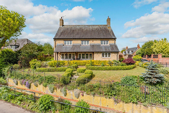 5 Bedroom Detached House For Sale In Green Lane, Market Harborough, LE16
