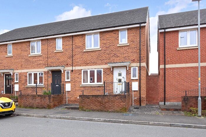 3 Bedroom End Of Terrace House For Sale In Mascroft Road, Castlemead, BA14