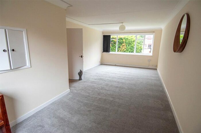 1 Bedroom Apartment For Sale In Yardley Wood Road, Moseley, Birmingham, B13
