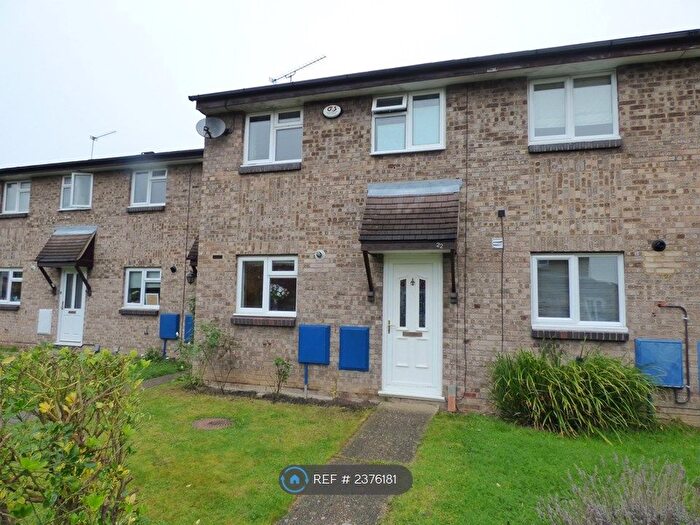 3 Bedroom Terraced House To Rent In Medina Close, Wokingham, RG41