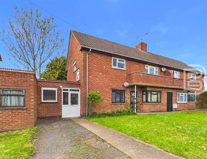 2 Bedroom Flat For Sale In Allesley Road, Newbold, Rugby, CV21