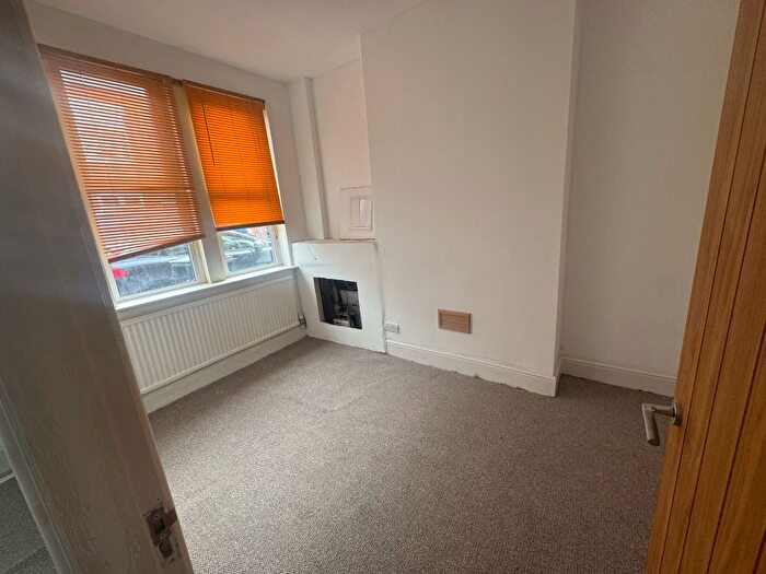 2 Bedroom End Of Terrace House To Rent In Lord Byron Street Leicester, LE2