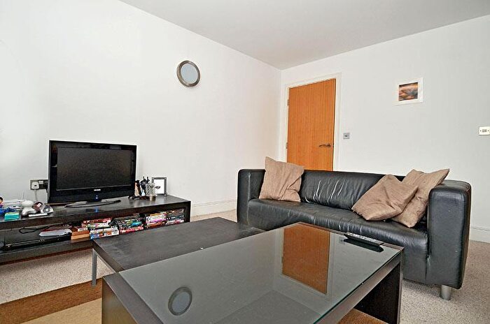 2 Bedroom Flat To Rent In Turner House, Cassilis Road, E14