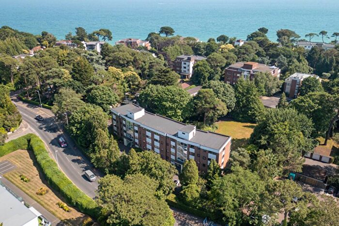 3 Bedroom Flat To Rent In Western Road, Canford Cliffs, BH13