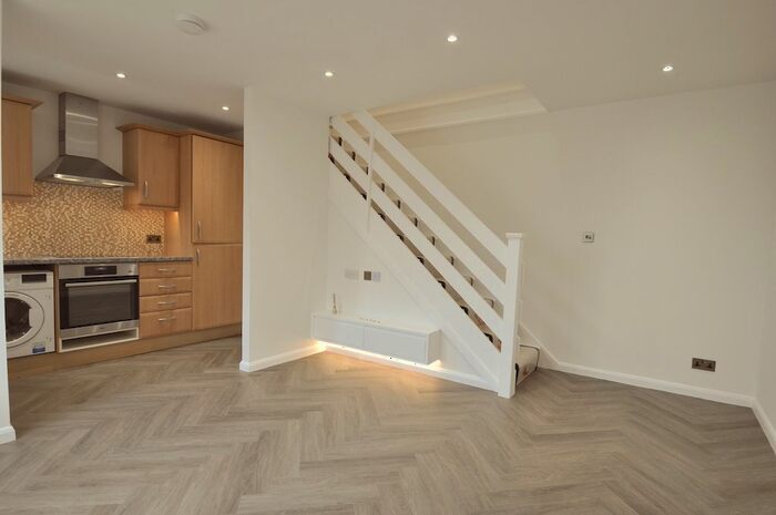 1 Bedroom Terraced House To Rent In Broster Gardens, London, SE25