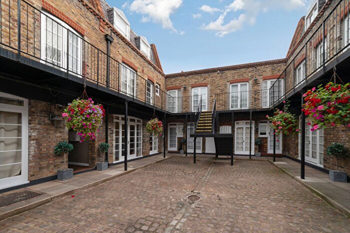 1 Bedroom Flat For Sale In St. Michaels Street, London, W2