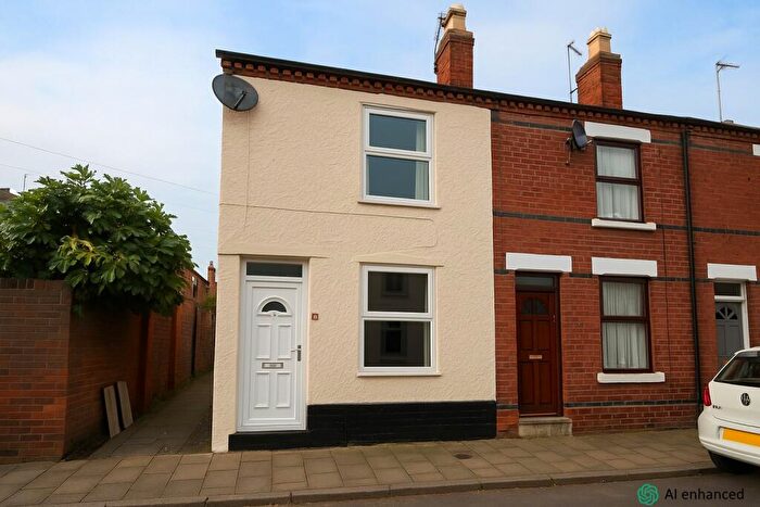 3 Bedroom House For Sale In South Street, Chester, CH3