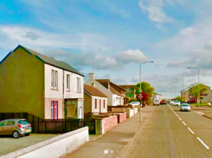 2 Bedroom Flat To Rent In South Street, Armadale, Bathgate, EH48