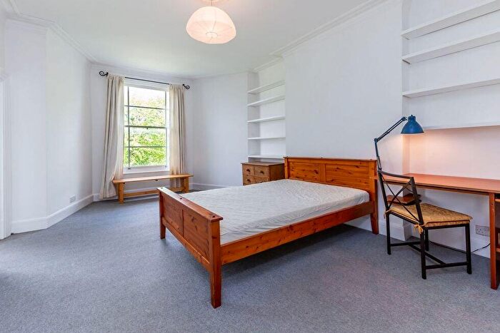 1 Bedroom Flat To Rent In Agar Grove, Camden Square, NW1