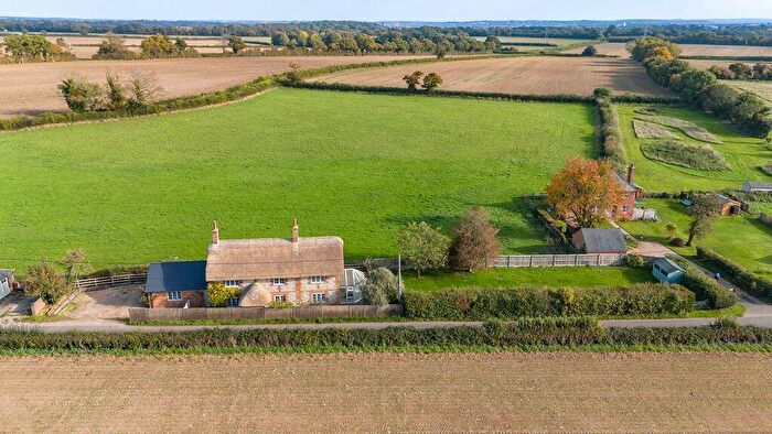 4 Bedroom Detached House For Sale In Clanville, Andover, Hampshire, SP11