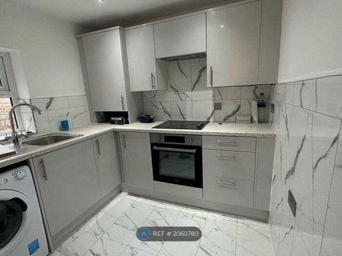 1 Bedroom Flat To Rent In Upper Tooting Road, London, SW17