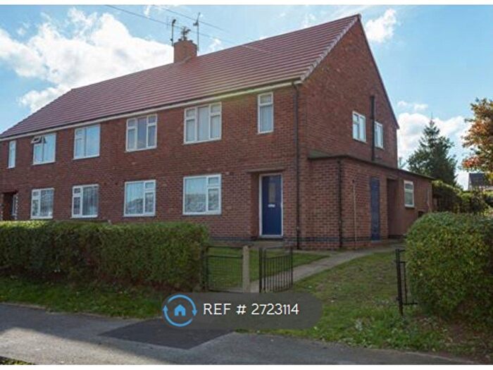 2 Bedroom Maisonette To Rent In Alder Grove, New Ollerton, Newark, NG22