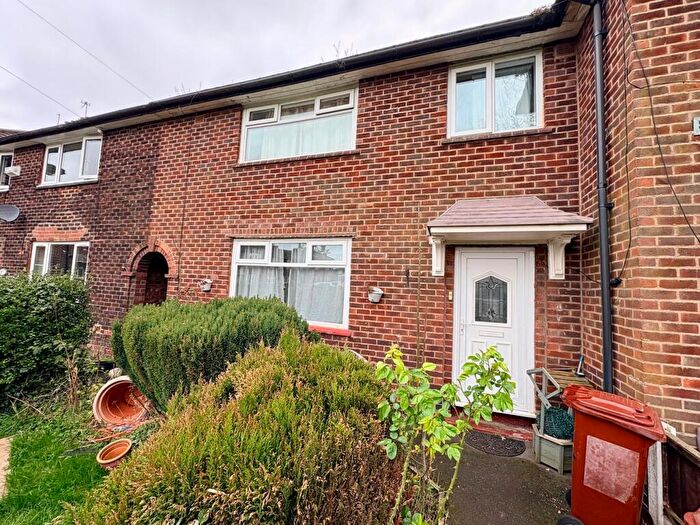 3 Bedroom Terraced House For Sale In Lindeth Avenue, Manchester, M18