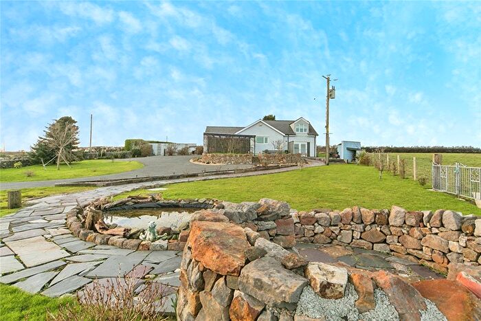 4 Bedroom Bungalow For Sale In Llannerch-Y-Medd, Isle Of Anglesey, LL71