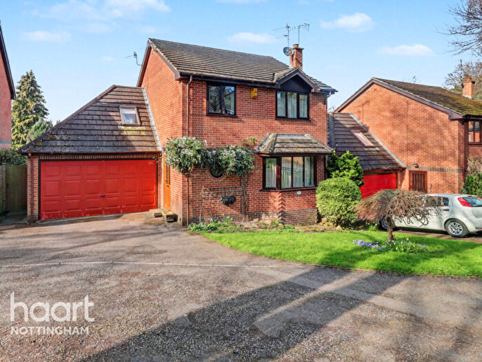4 Bedroom Detached House For Sale In Elm Bank Drive, Nottingham, NG3