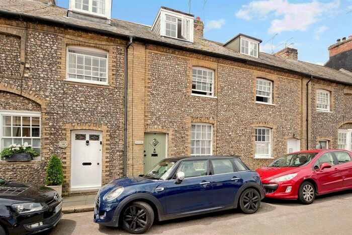 2 Bedroom Terraced House To Rent In Arun Street, Arundel, BN18